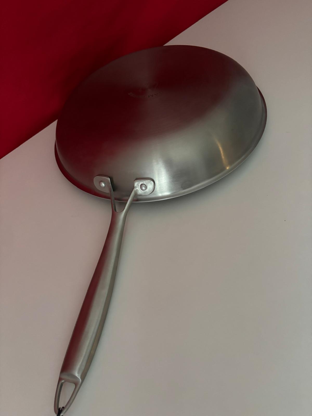 Poêle GAM HOTEL triplex black cube 28cm