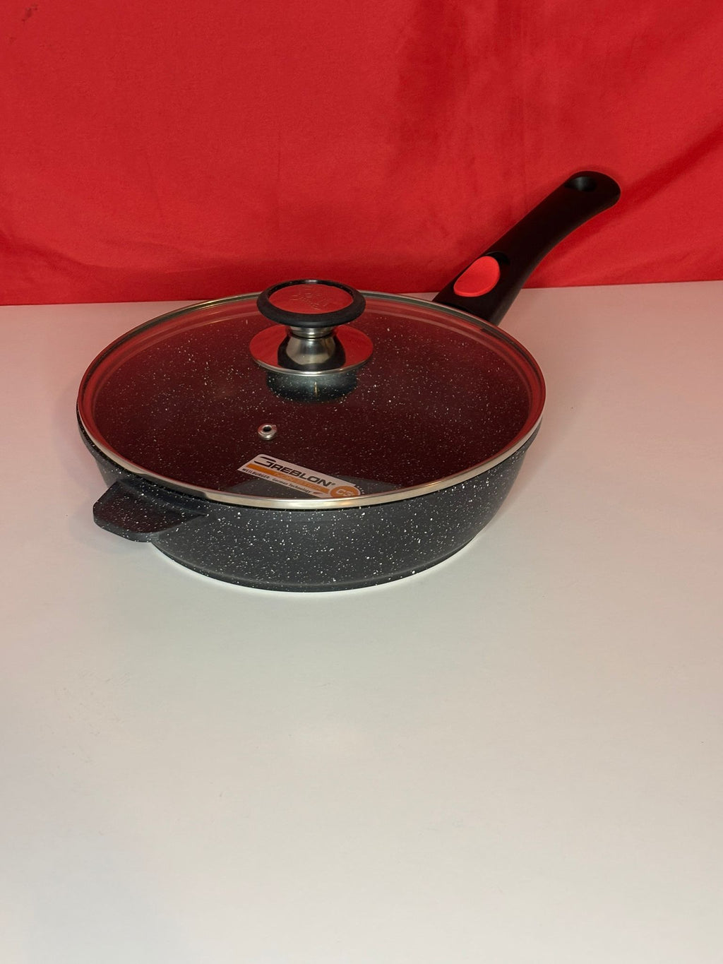 Sauteuse Ø24 cm avec couvercle en verre – Te Cuisine Professionnel