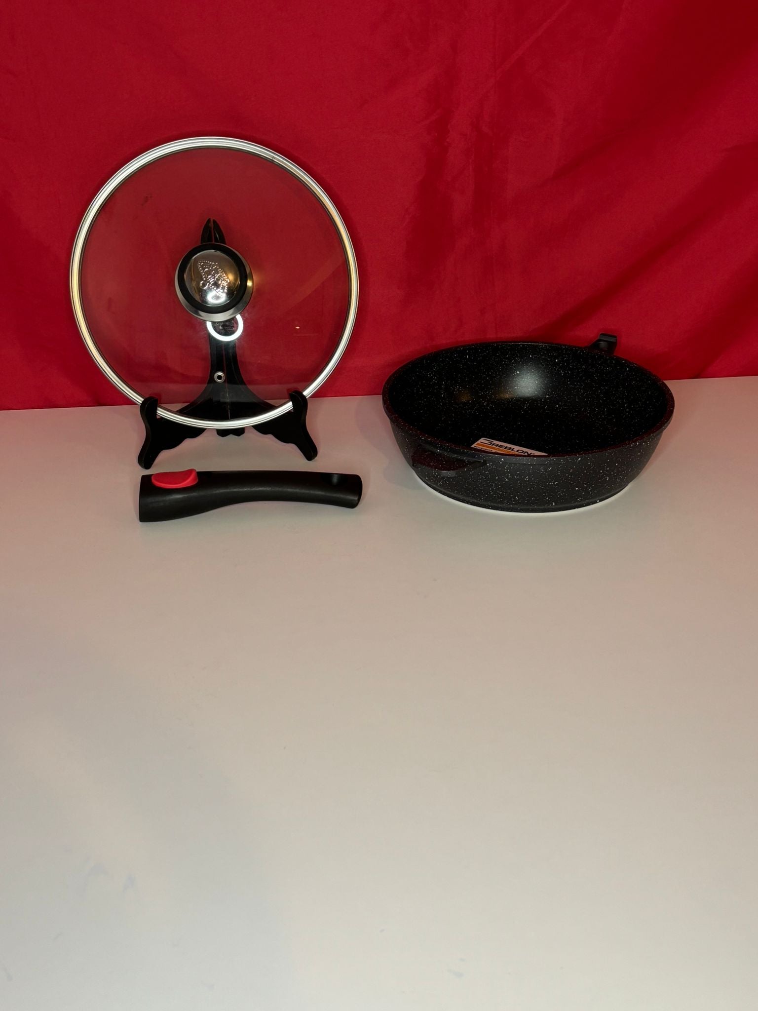 Sauteuse Ø24 cm avec couvercle en verre – Te Cuisine Professionnel