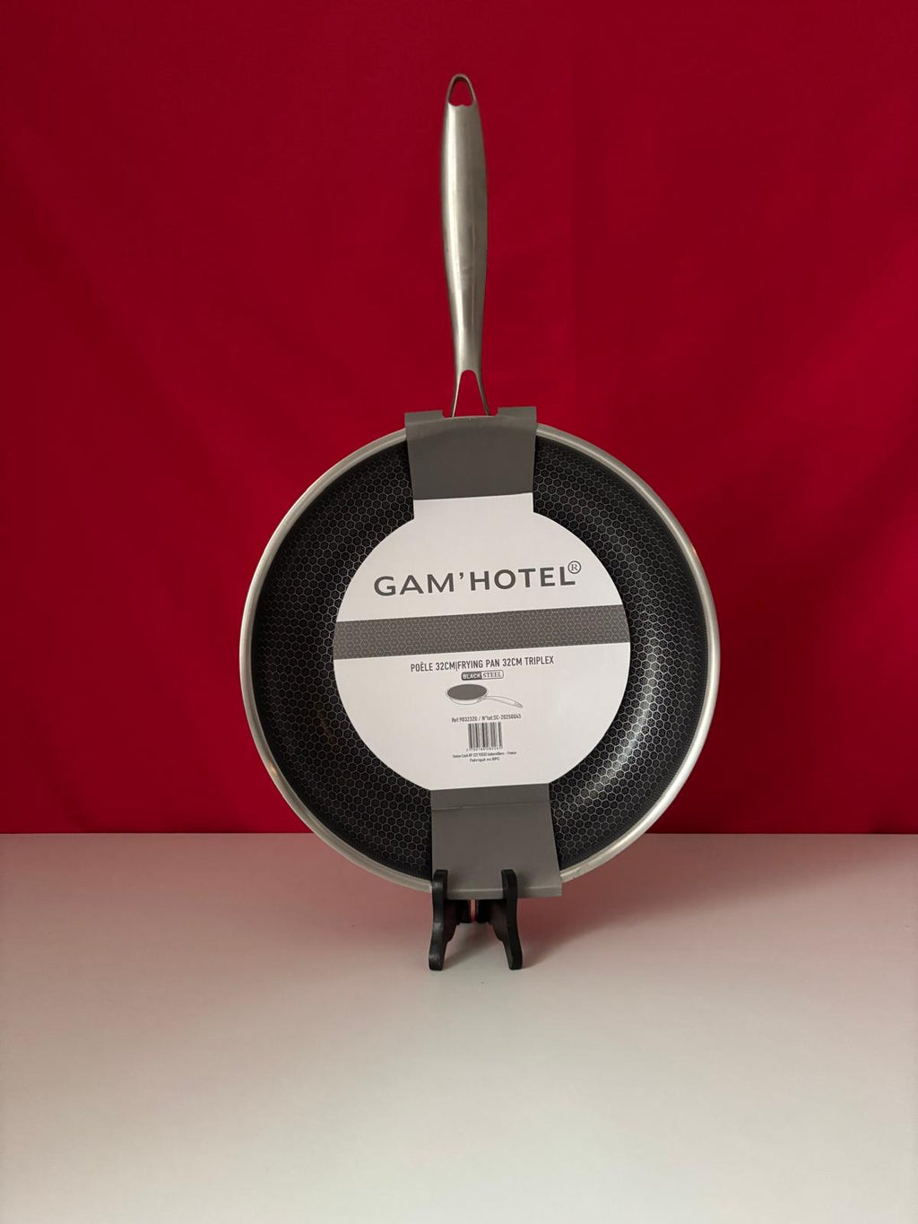 Poêle GAM HOTEL triplex black cube 32cm